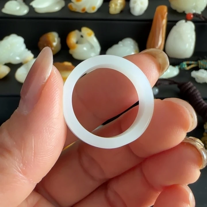 和田玉戒指未镶嵌