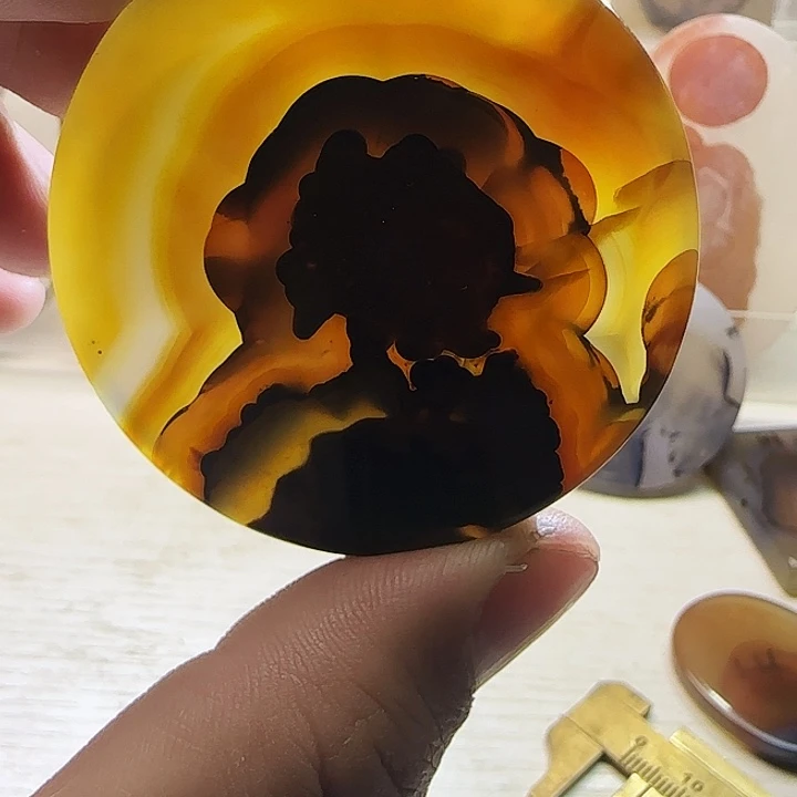 玛瑙/玉髓未镶嵌珠宝奇石