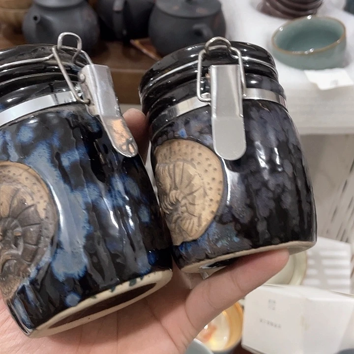 陶瓷茶具全部清清完回家过年