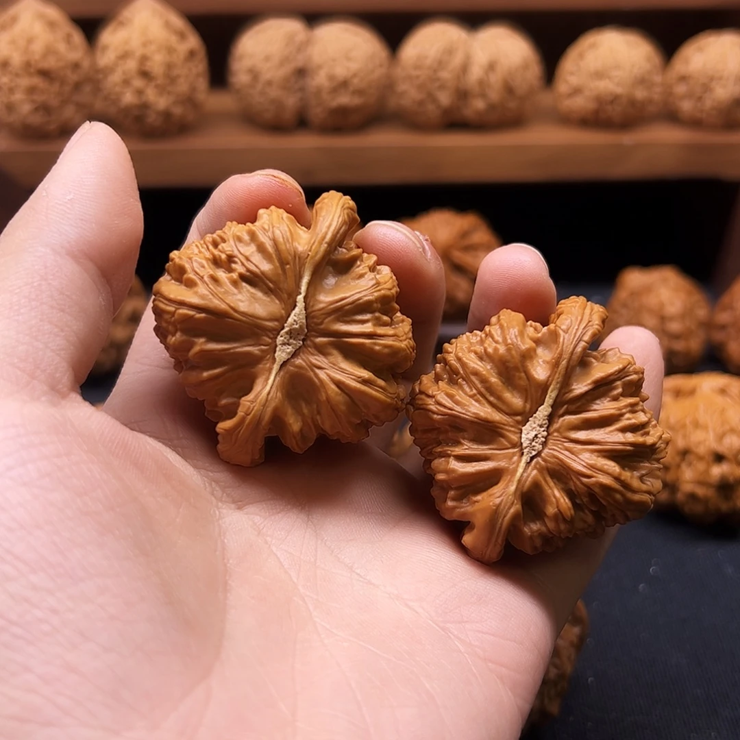 把件核桃白狮子48全品