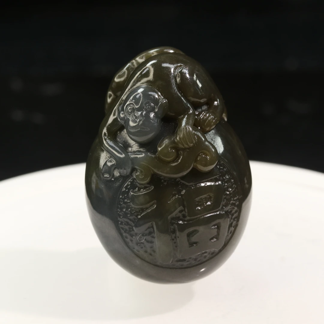 29和田玉吊坠灵猴献瑞/400540上海嘉禾拍卖