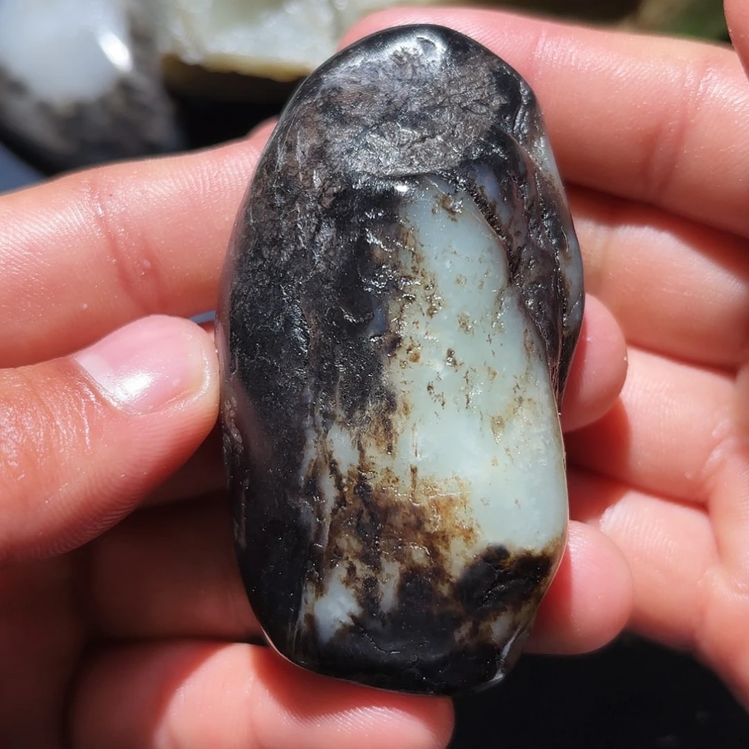 和田玉未镶嵌珠宝奇石