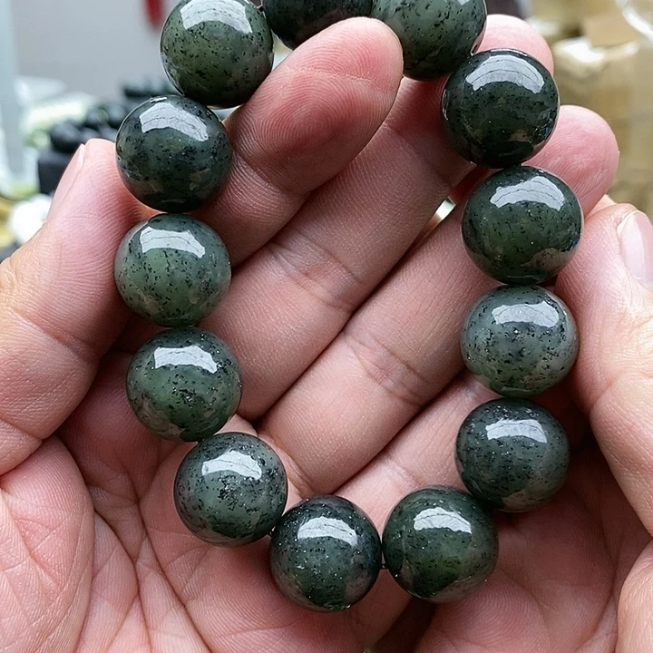 【闪购商品】未镶嵌手串和田玉18青花