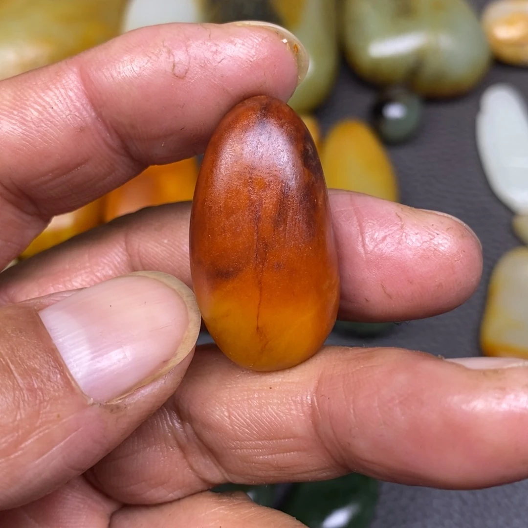 和田玉挂件未镶嵌