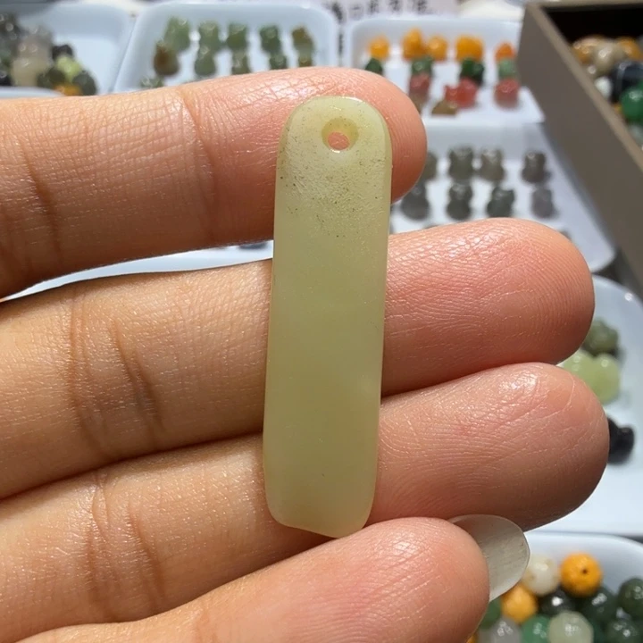 未镶嵌和田玉珠宝半成品