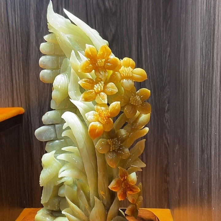 蛇纹石玉（覆膜）合金珠宝奇石