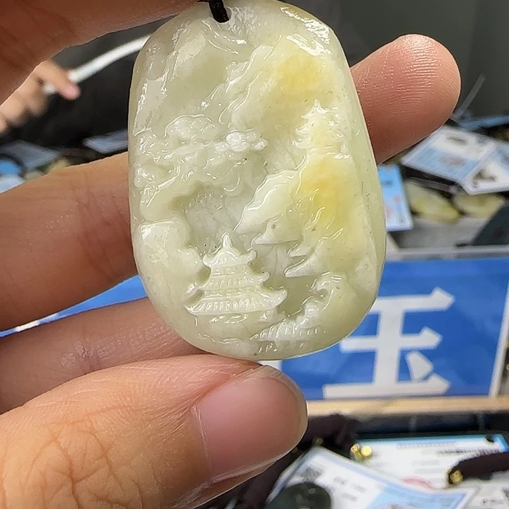 和田玉未镶嵌颈饰