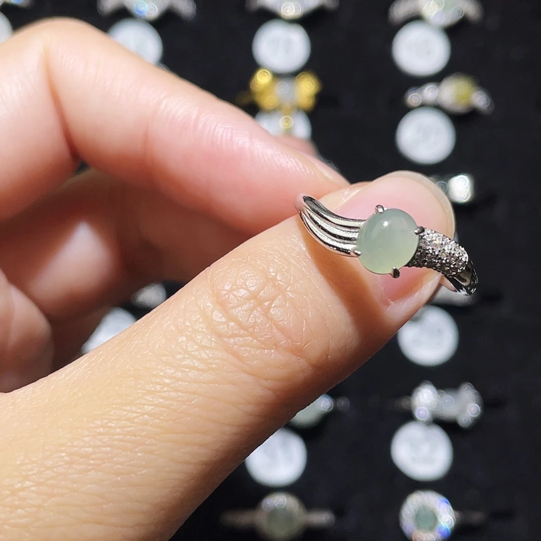 翡翠未镶嵌戒指戒指