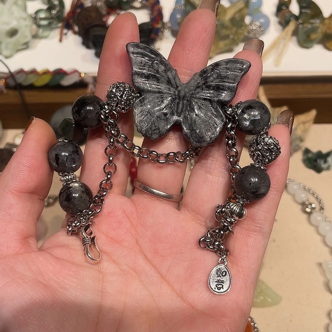 蛇纹石玉合金颈饰