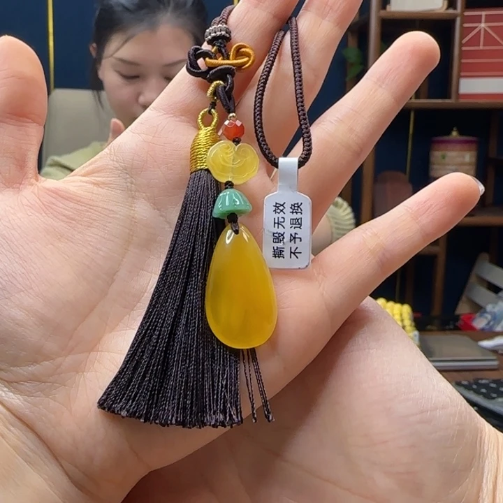 蜜蜡吊坠(赠链)未镶嵌