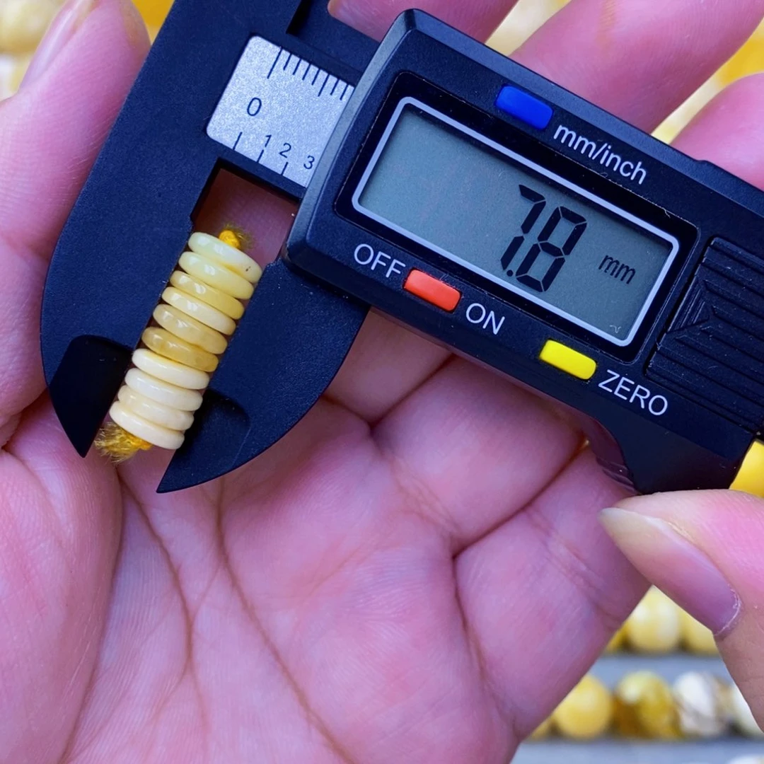 未镶嵌琥珀珠宝奇石