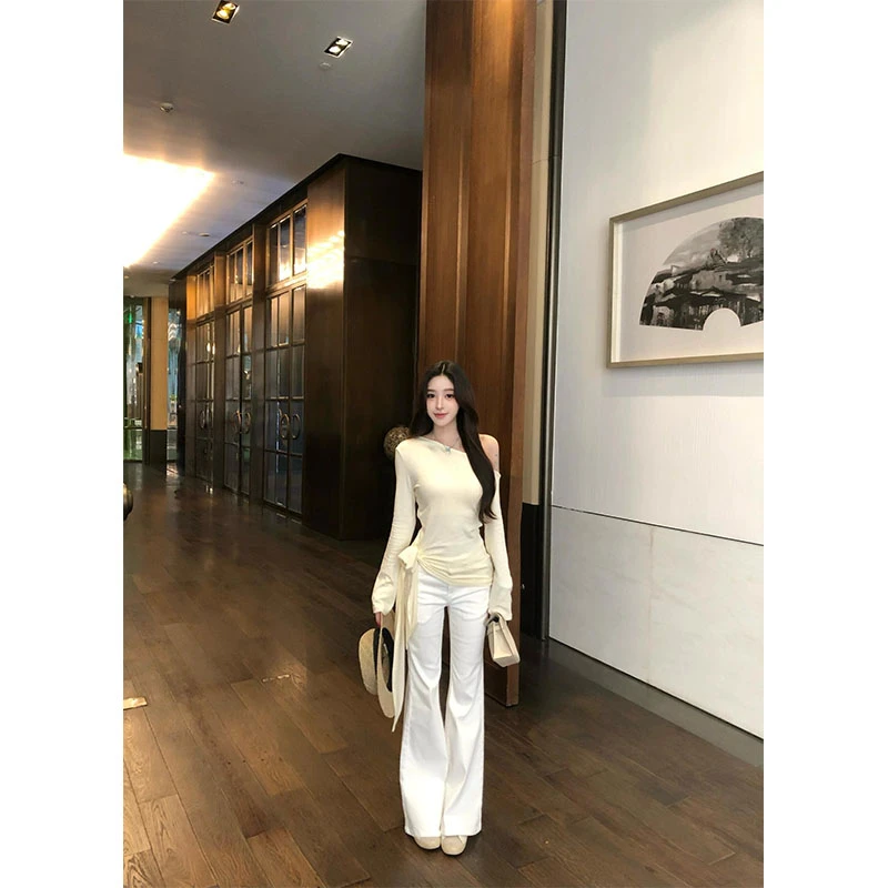 设计感气质绑带斜肩T恤女夏季新款不规则收腰长袖褶皱微喇牛仔裤