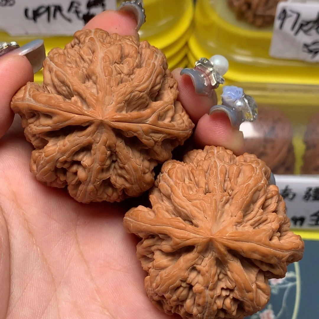 文玩核桃吊坠49-22712-02