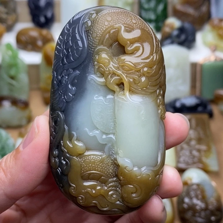 星***颈饰未镶嵌和田玉