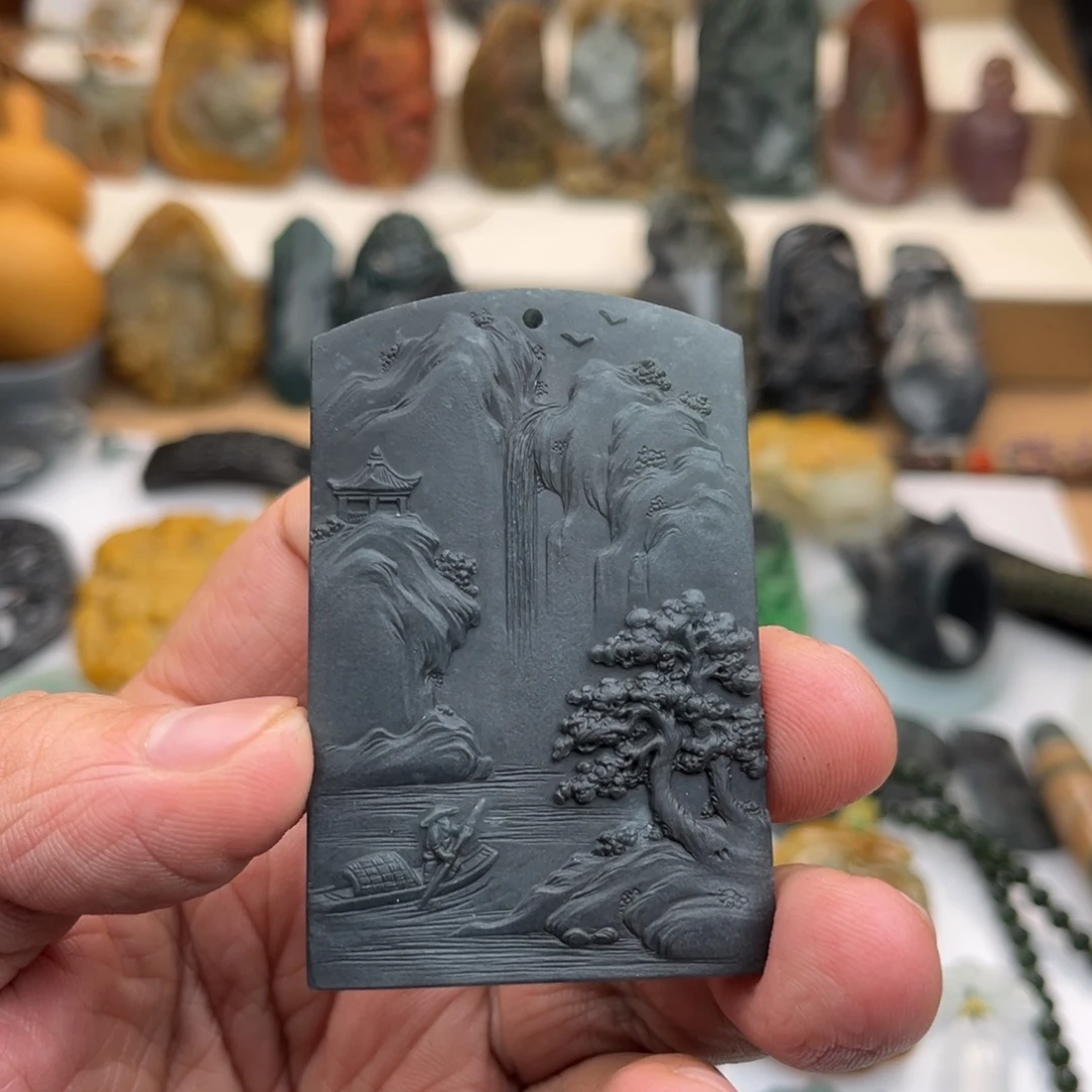1***木定制翡翠未镶嵌颈饰