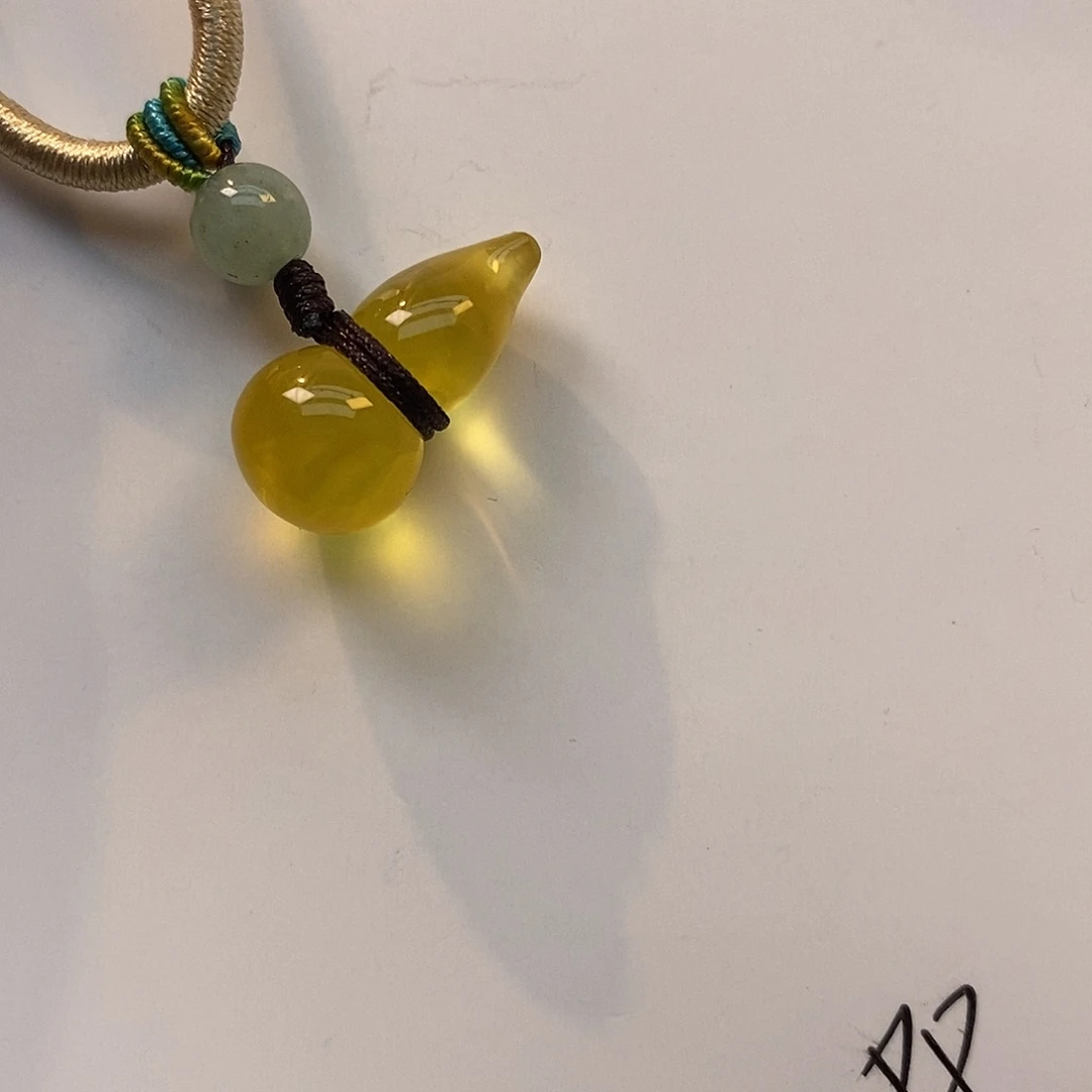 未镶嵌琥珀珠宝奇石