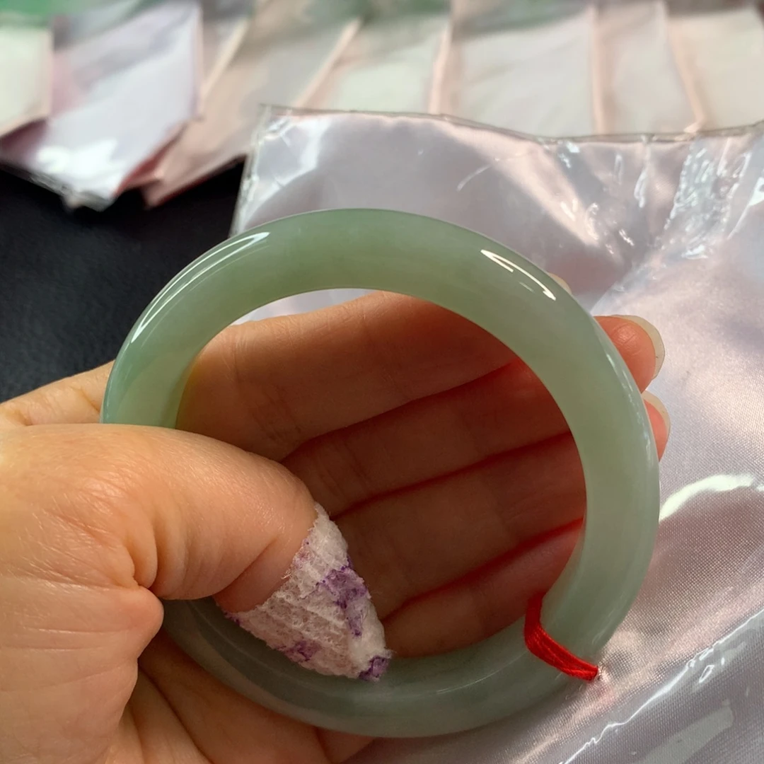 翡翠未镶嵌手镯翡翠手镯
