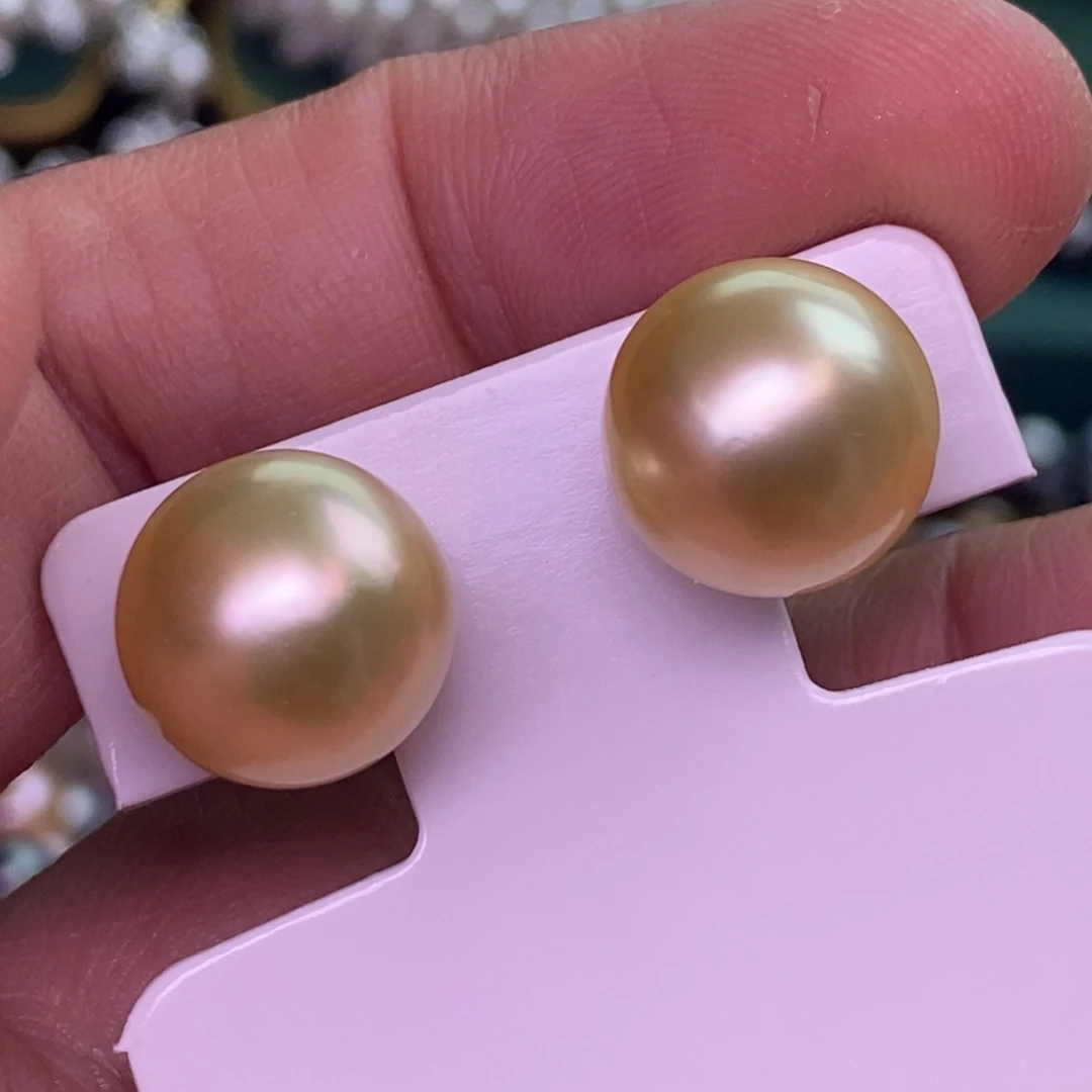 18K金镶嵌耳饰海水珍珠