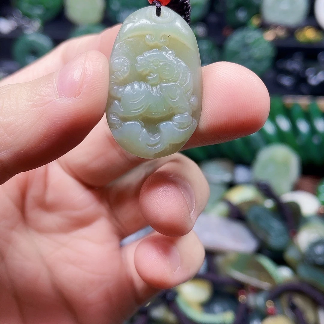 和田玉未镶嵌珠宝半成品