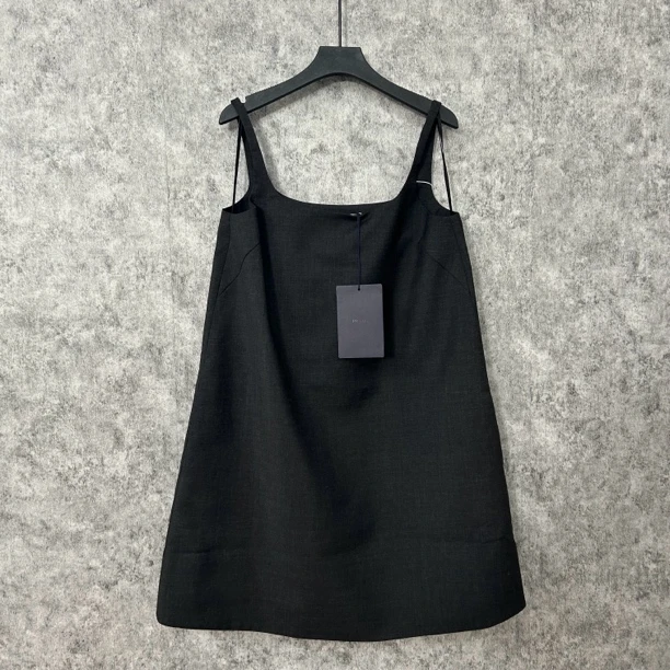 未使用 Prada/普拉达 Prada黑色吊带连衣裙