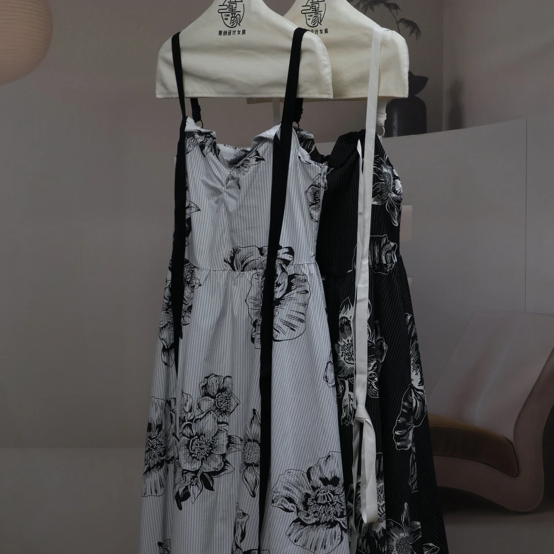 【9620】高品质原创设计两色时尚印花吊带裙马