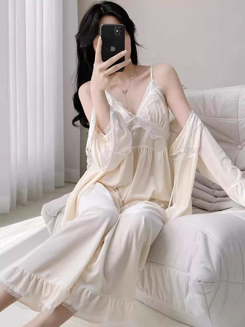 赵露思同款金丝绒睡衣女春秋季2025新款法式性感吊带三件套家居服