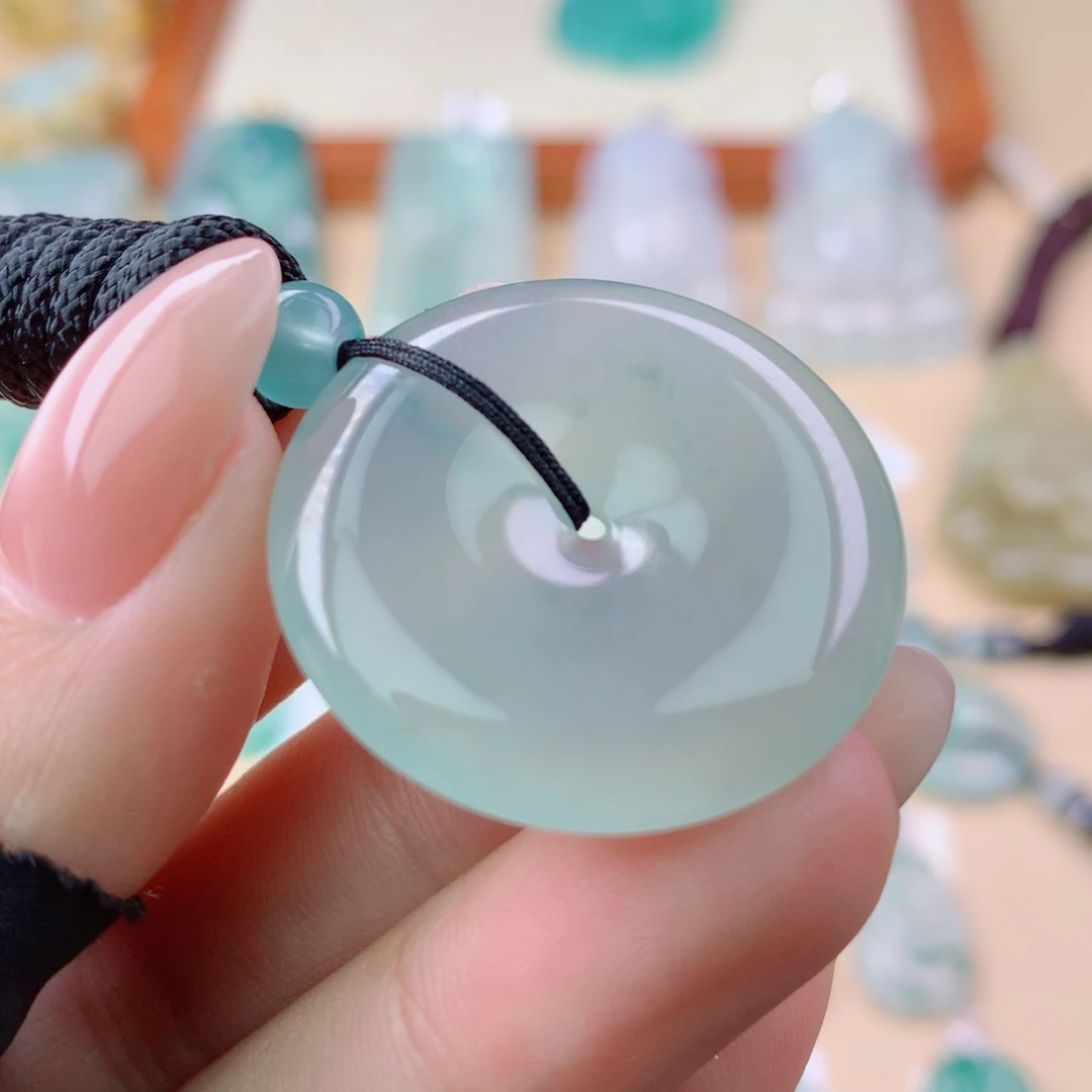 翡翠未镶嵌颈饰翡翠吊坠