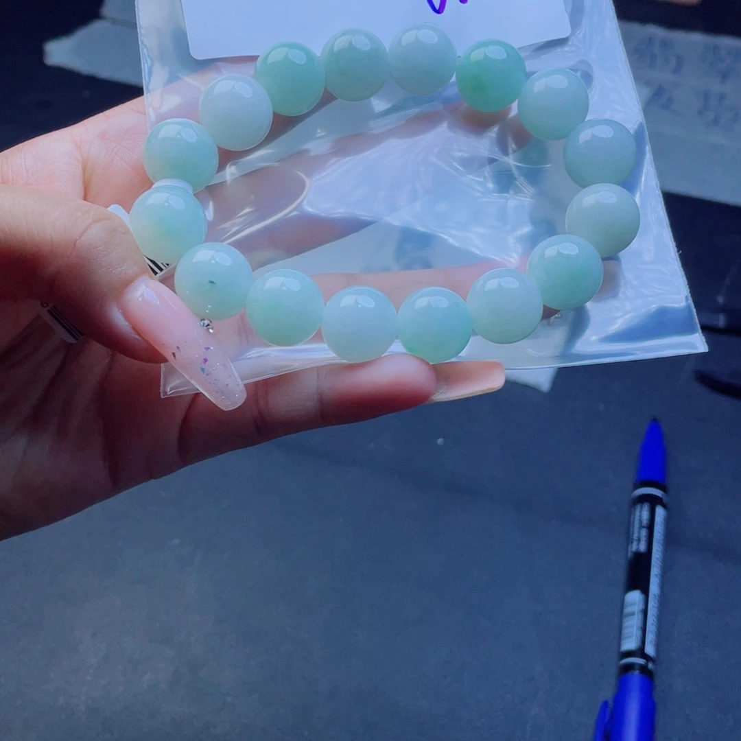 定制翡翠未镶嵌一**秋