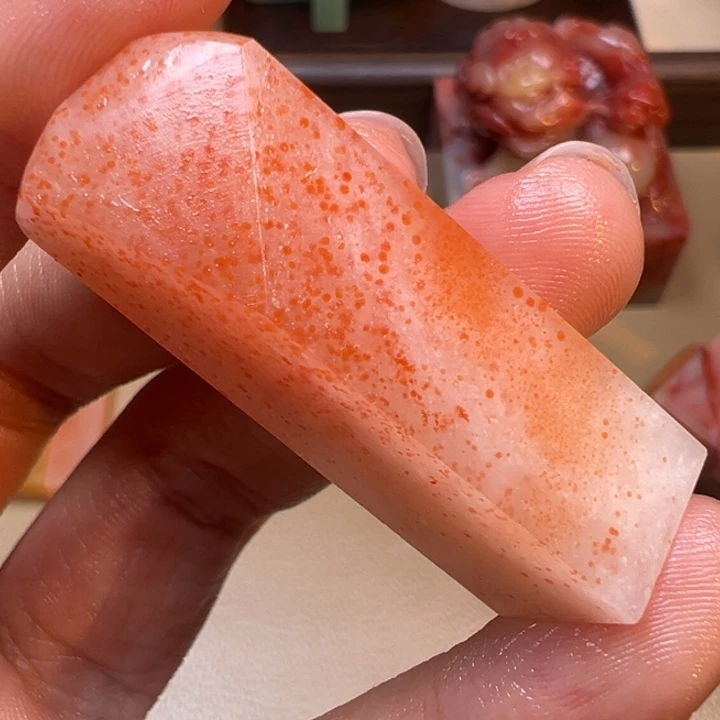 寿山石印石橘色水冻桃花