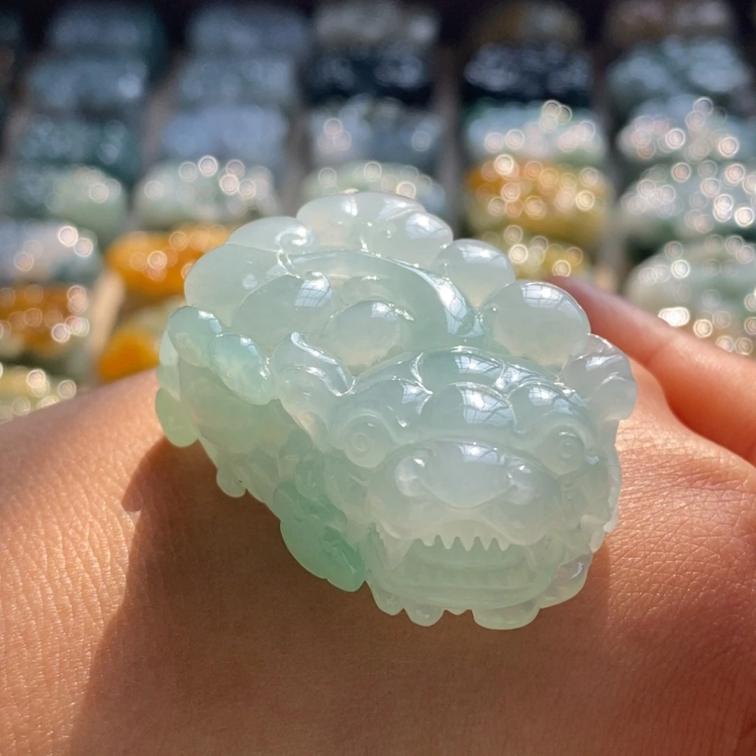 翡翠未镶嵌颈饰天然翡翠貔貅吊坠