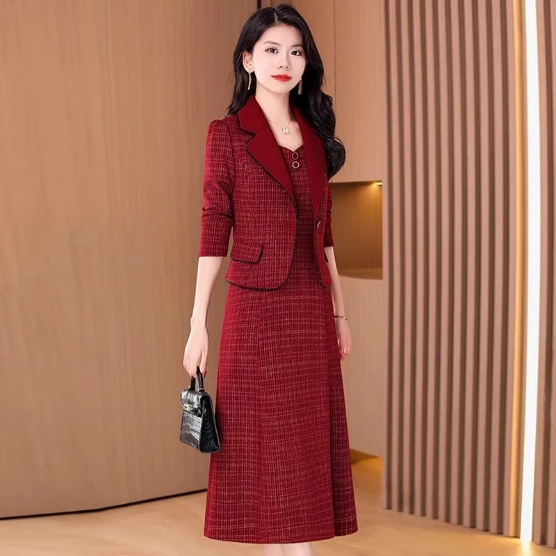 拉夏贝尔连衣裙喜婆婆妈妈婚宴装礼服2025新款春秋爆红色过年衣服