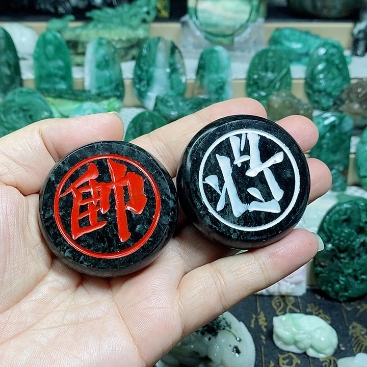 未镶嵌独山玉颈饰