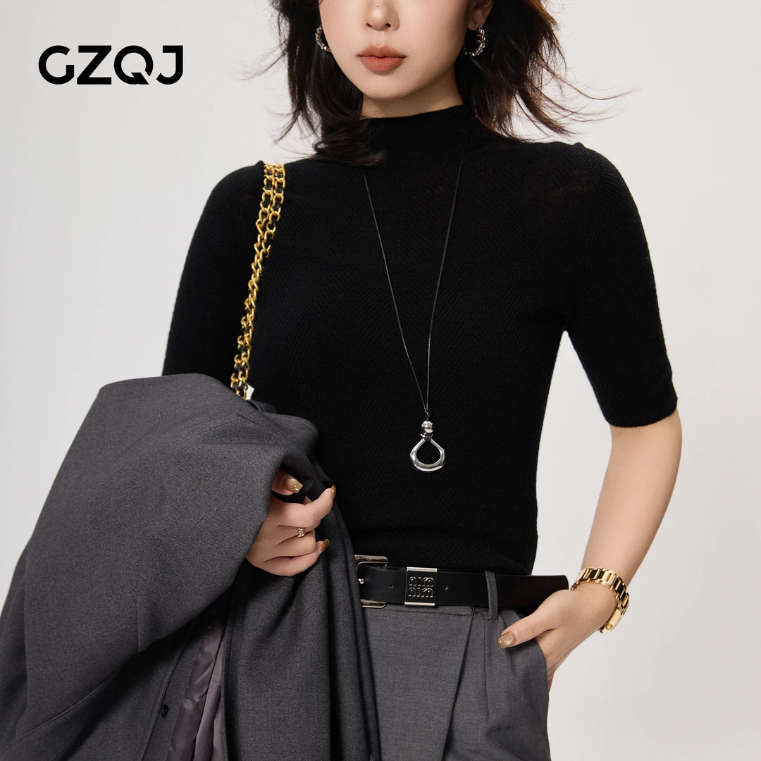 老琴私服【缪斯之语】都市简约显瘦半高领短袖毛针织衫女秋款2102