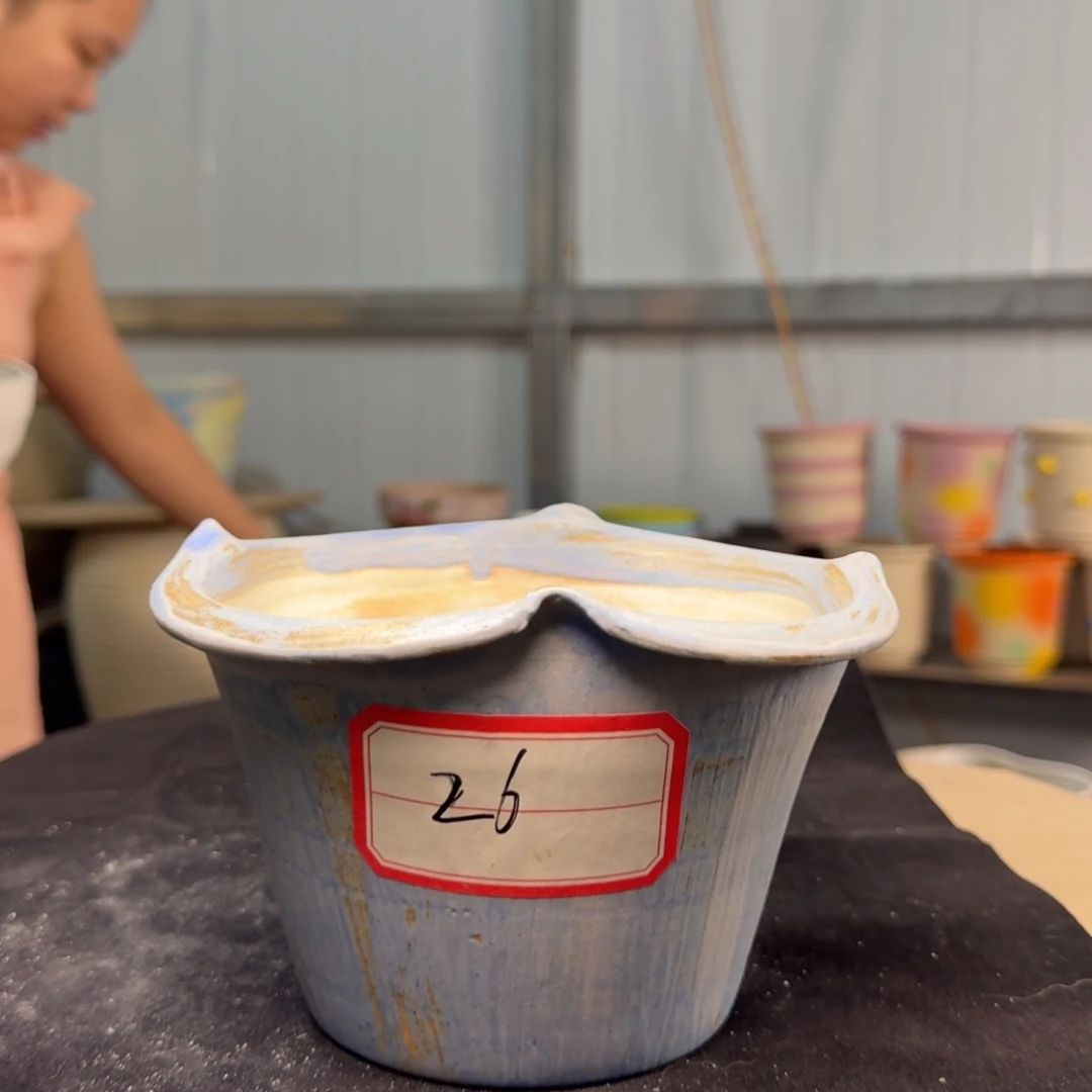 景德镇桌面陶瓷花盆