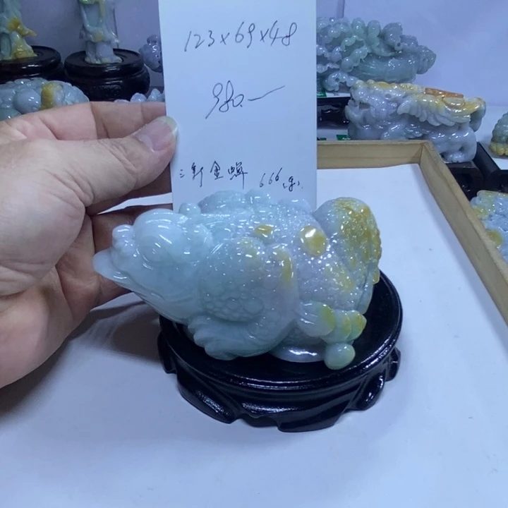 翡翠未镶嵌摆件金蟾