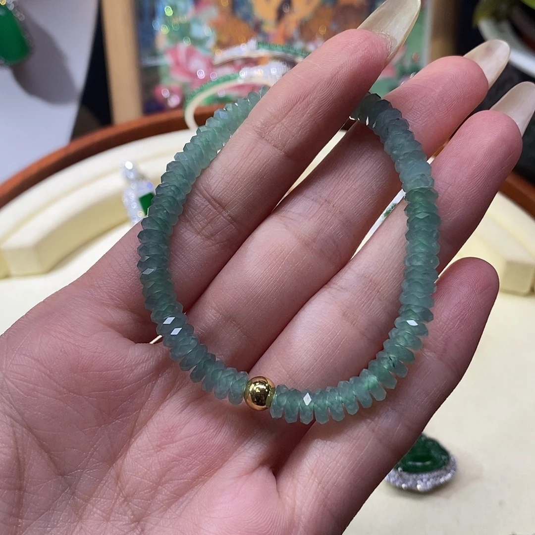 翡翠未镶嵌颈饰算盘珠手串