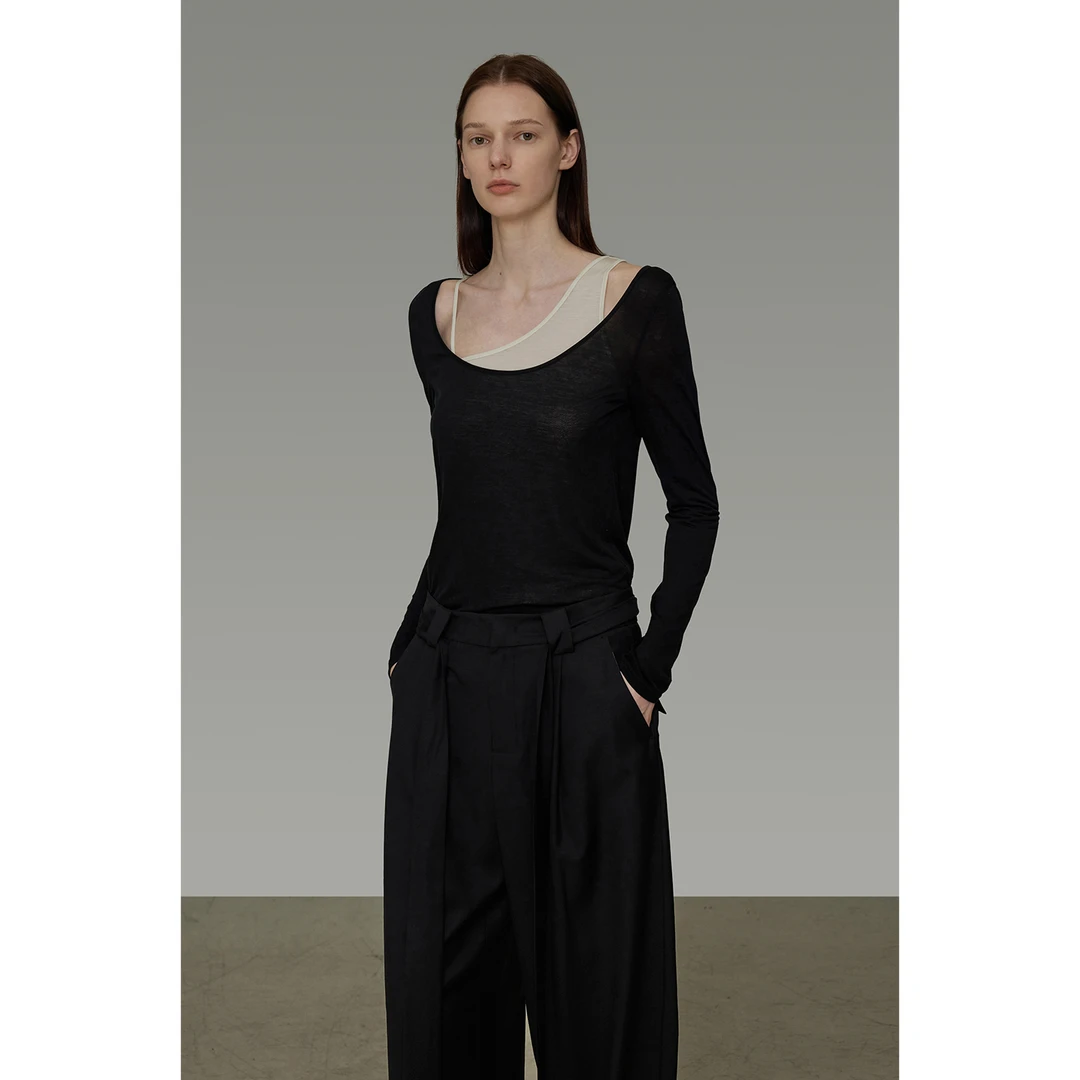 UNSPOKEN【不对称露肩 随性松弛感】假两件U领修身针织衫UQ25S008