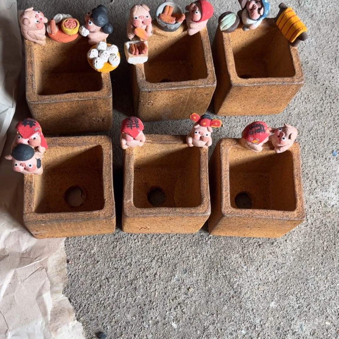 怪***诞泥塑古镇炻陶花盆