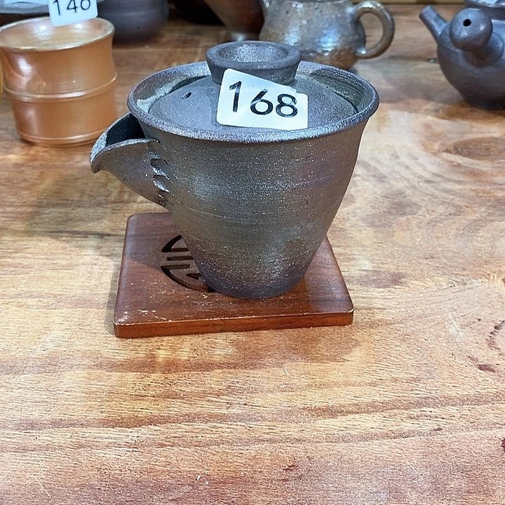 我们的确是一个人的