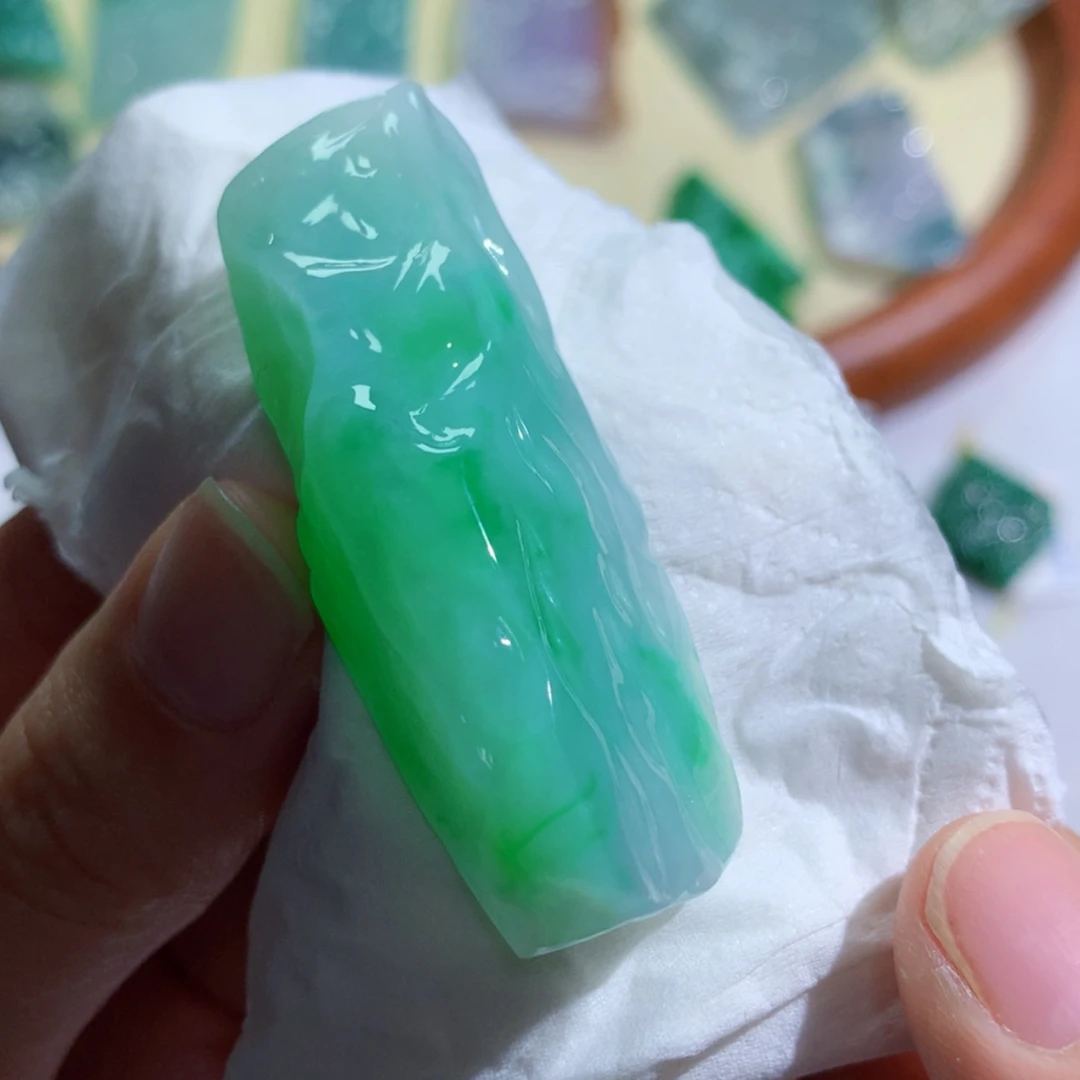 【闪购商品】翡翠吊坠(不含链)未镶嵌 4673