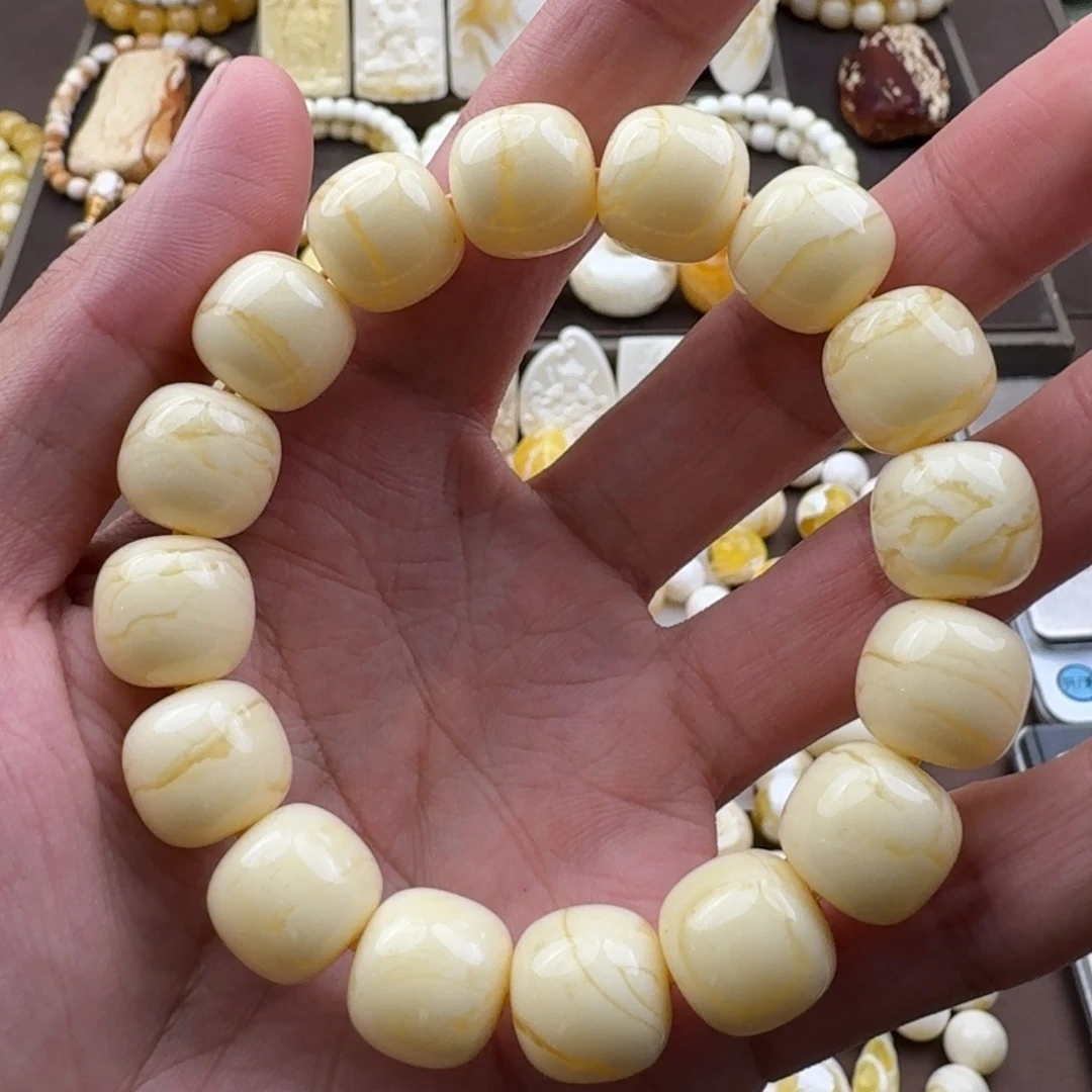 未镶嵌琥珀裸石蜜蜡