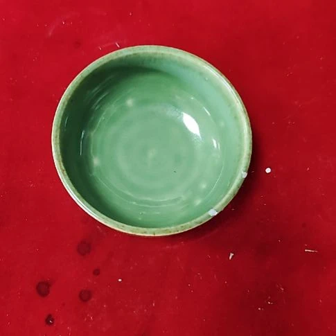 瓷片盘，沙锅，瓷片，瓶，碗，各种沙锅，摆件，
