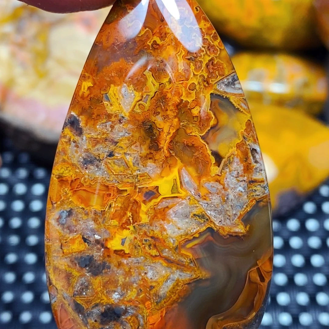 未镶嵌吊坠(不含链)玛瑙/玉髓雾*湾