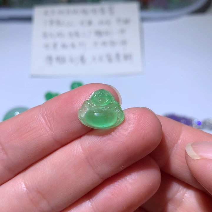 翡翠未镶嵌颈饰翡翠57