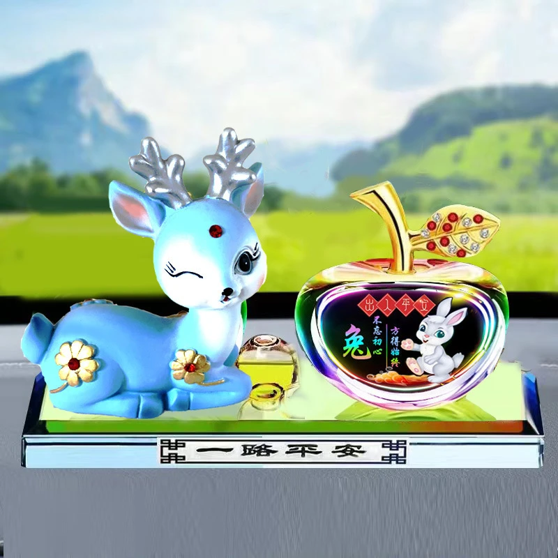 十二生肖车载汽车摆件新品车内中控台卡通鹿水晶苹果香水座装饰品