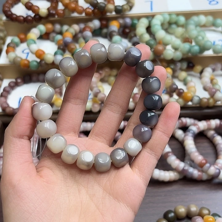 _***3手串菩提根/象牙果卡13六方