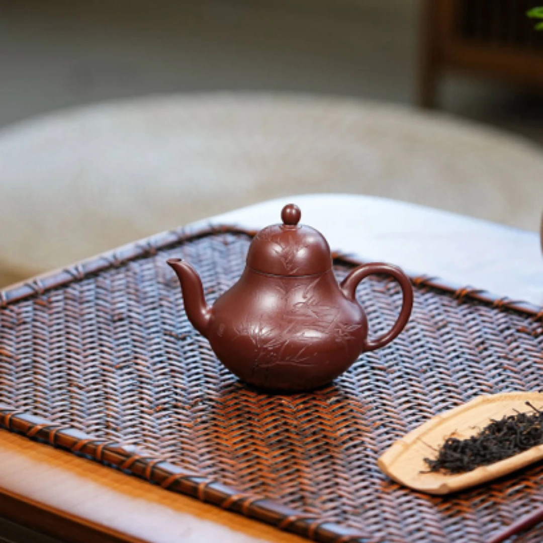 作者：周良红（实力派工艺美术师）  思婷 泥料：紫袍玉砂  160cc