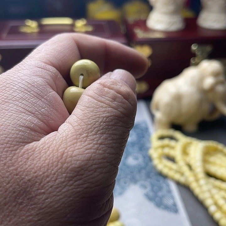 塑料鹿松卡1.4黄色桶珠塑料