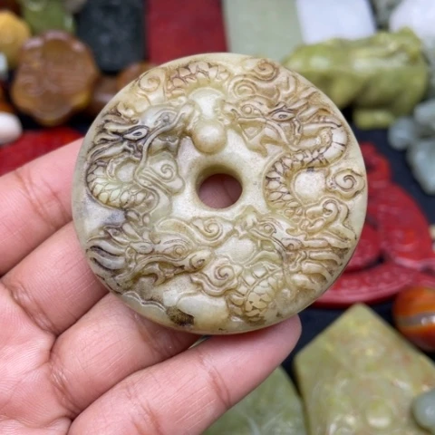 蛇纹石玉颈饰未镶嵌69