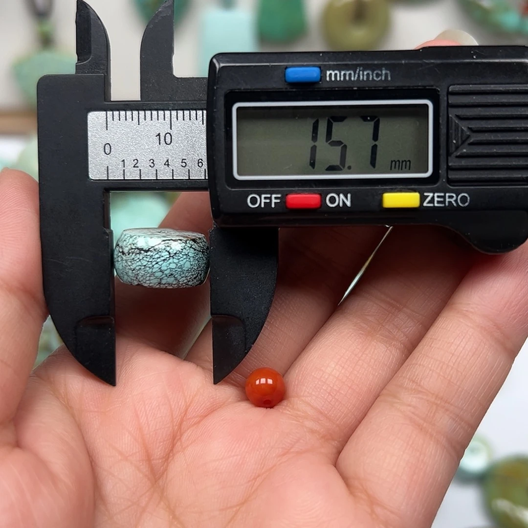 南红玛瑙未镶嵌珠宝奇石